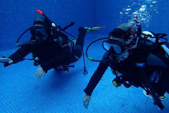 Try Scuba - Diving Baptism Pool - Image 3