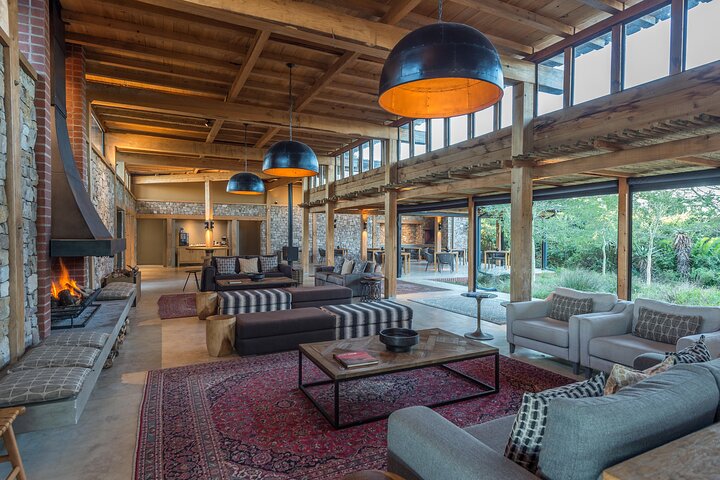 6 Day Big 7 Safari At Kariega Game Reserve Ukhozi Superior Lodge - Image 2