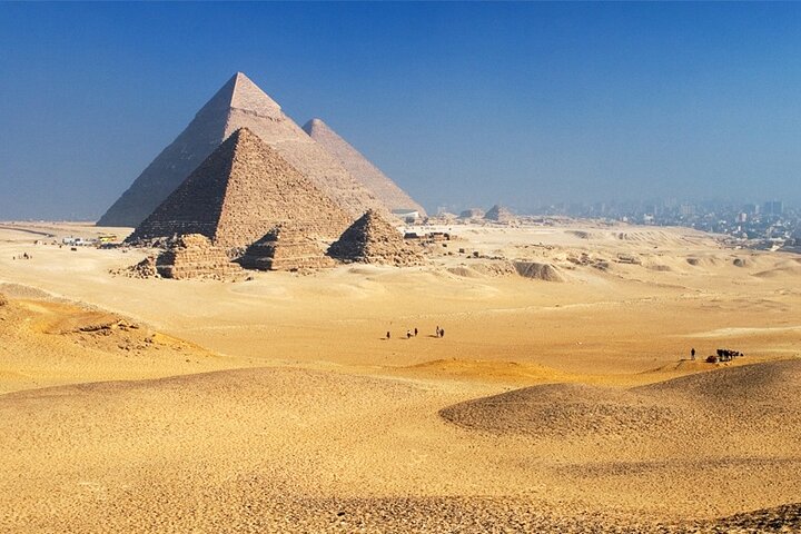  Pyramids and Lunch Cruise Day Tour from Port Sokhna - Image 1
