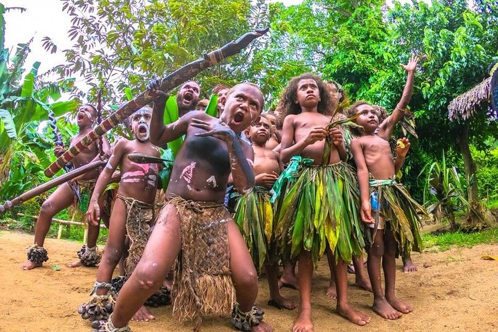 Full-Day Efate Round Island Trip with Yumi Tours - Image 1