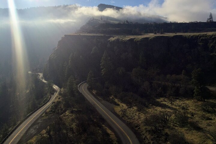 Private Tour at The Hood-Columbia Loop: Timberline, Orchards, and Waterfalls - Image 4