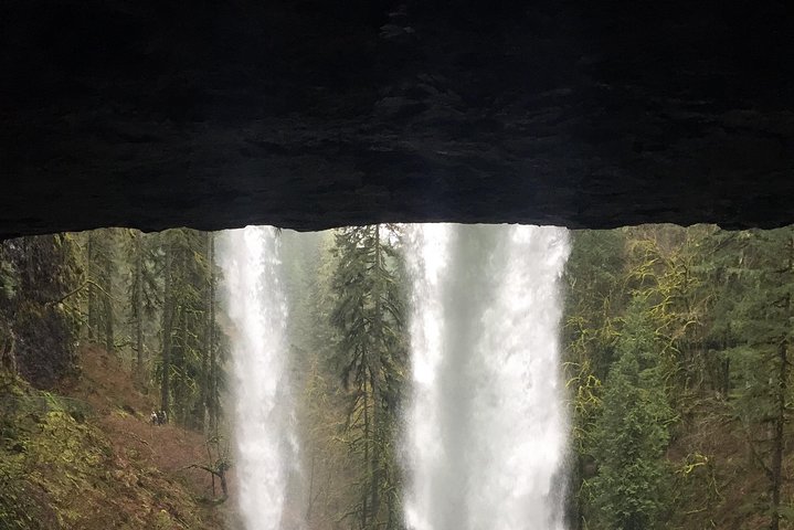 Silver Falls Hike & Wine - Image 4