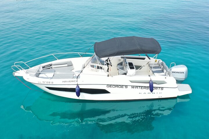 Exclusive line 225hp, self drive boat Karnic SL701 8.0m - Image 4