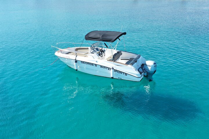 Luxury Line 100hp Self Drive Karnic Boat Rental - Image 2