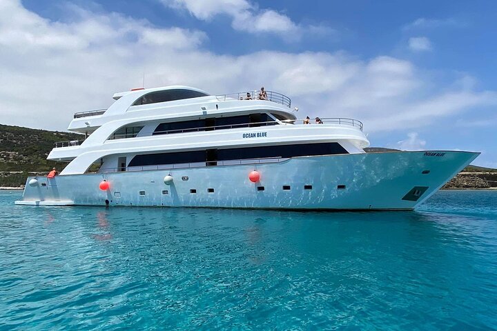 Ocean Blue Afternoon Celebrity Cruise Blue Lagoon - Image 2