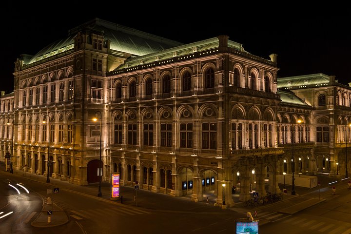 9 day Sightseeing tour of Europe - Prague to Budapest - Image 3