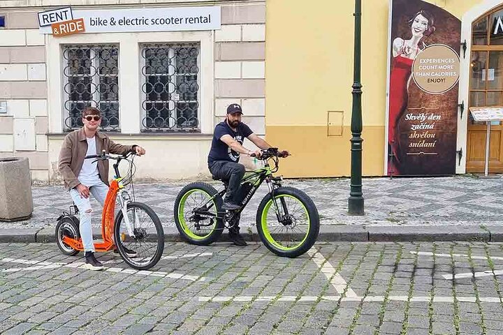 Live guided 120 min Electric Trike & e-Scooter Tour of Prague - Image 5