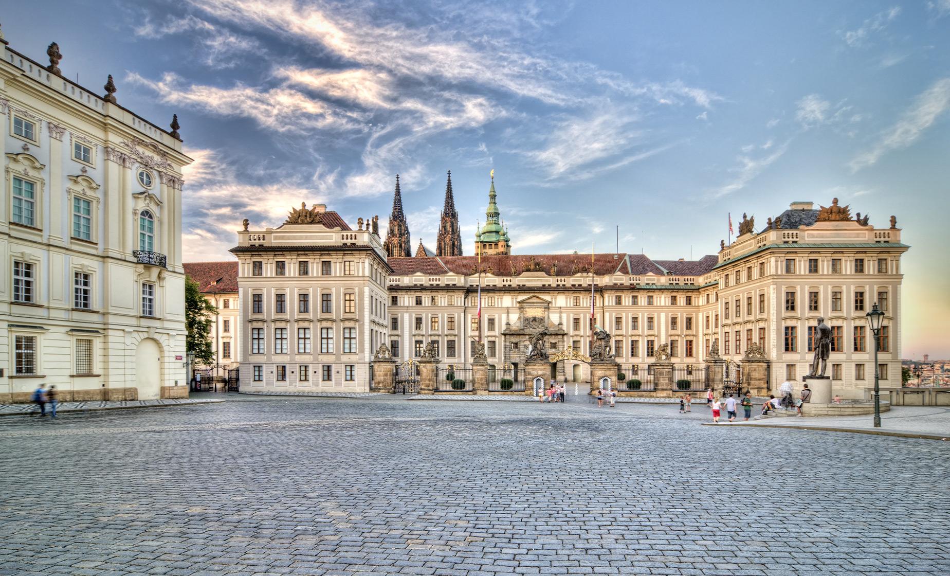 Panoramic & Prague Castle Bike Tour - Image 1