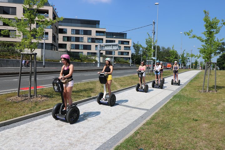 Private 3-h of Grand Combo Tour on Segway and E-Scooter/ E-Bike - Image 1