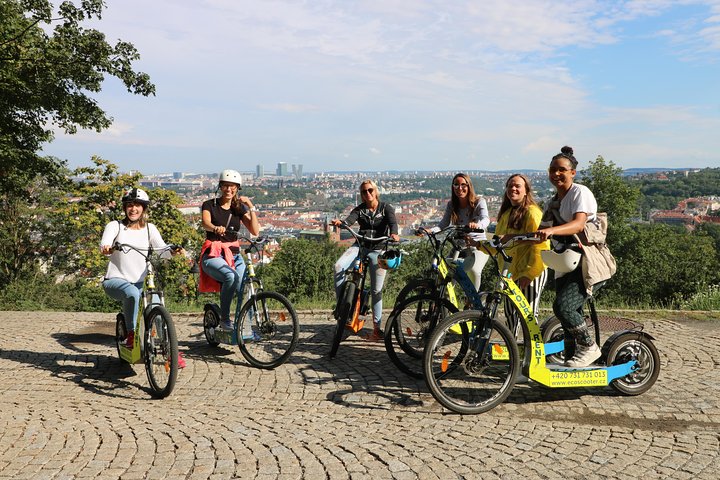 Private 3-h of Grand Combo Tour on Segway and E-Scooter/ E-Bike - Image 2