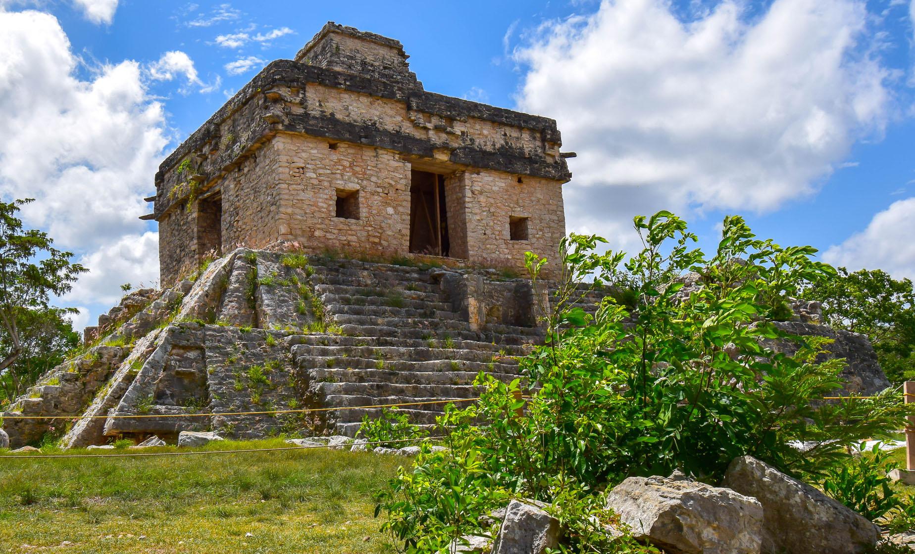 Dzibilchaltun Mayan Ruins - Image 1