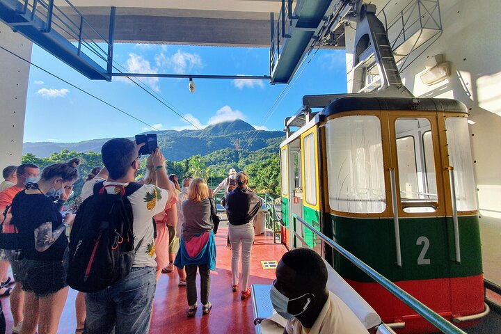 Puerto Plata Private City Tour with Cable Car & Rum Tasting & Chocolate Factory - Image 1