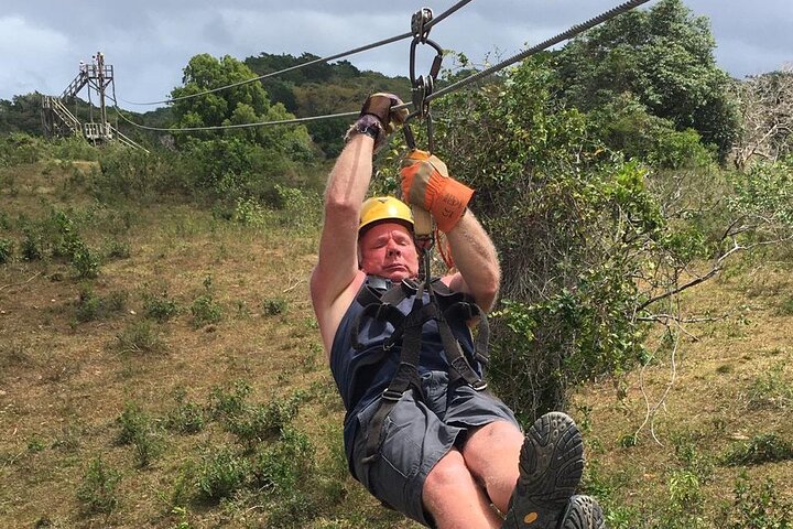 Zip line with 7 waterfall - Image 3