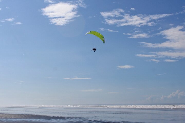 3 Hour Long Distance Trike Flight in Jaco - Image 3
