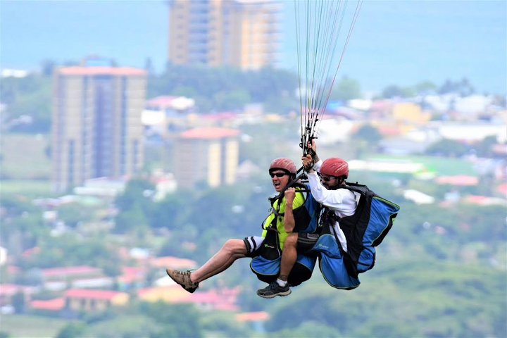 Paragliding Flight Las Terrazas 900 ft minimum guaranteed. - Image 4