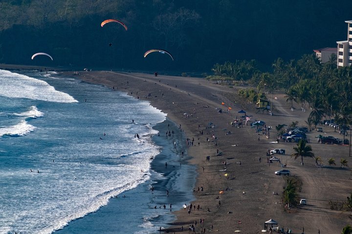 Paragliding tandem flight 1.500 ft & up - Image 3