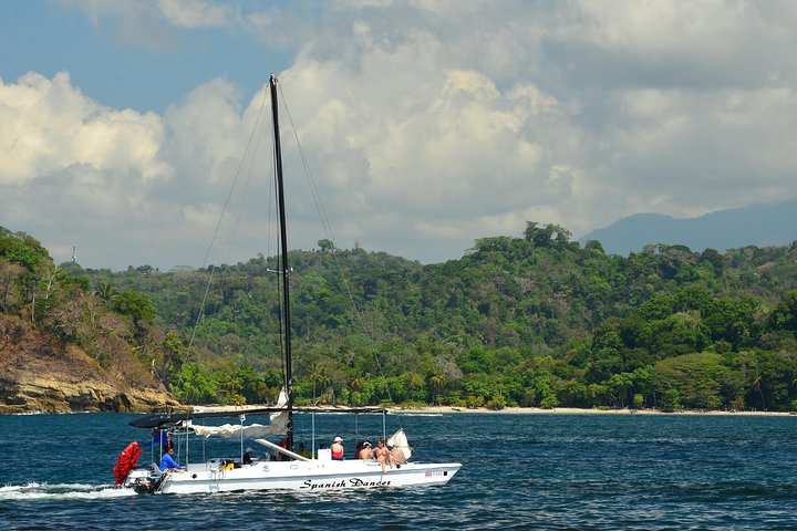 Private Catamaran Eco-Adventure Manuel Antonio - Image 4