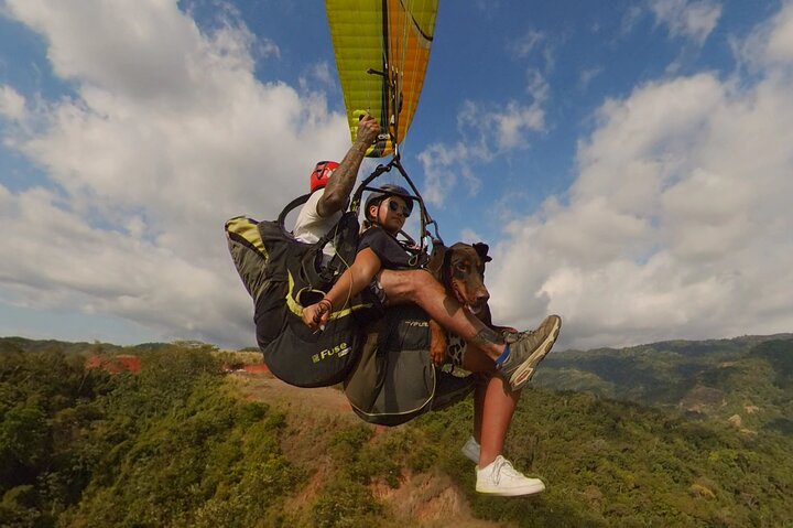 VIP Trindem Paragliding Family Flight - Image 3