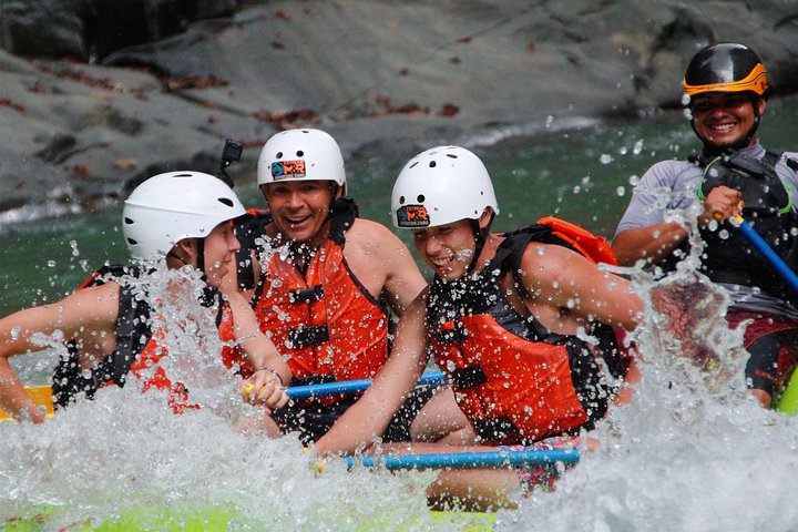 Whitewater Rafting "El Chorro" Class IV - Image 3