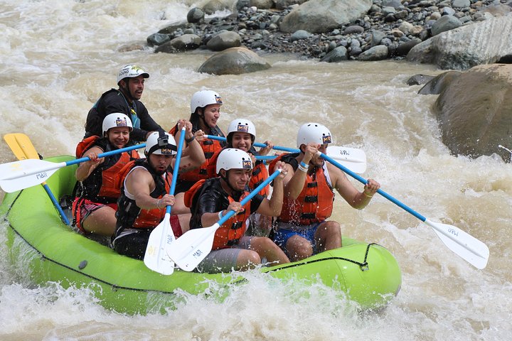 Whitewater Rafting Río Naranjo Class III+  - Image 3