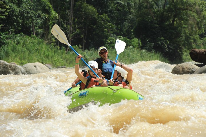 Whitewater Rafting Río Naranjo Class III+  - Image 1