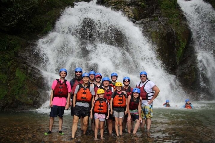 Whitewater Rafting Savegre Class II-III plus Waterfall Manuel Antonio  - Image 3