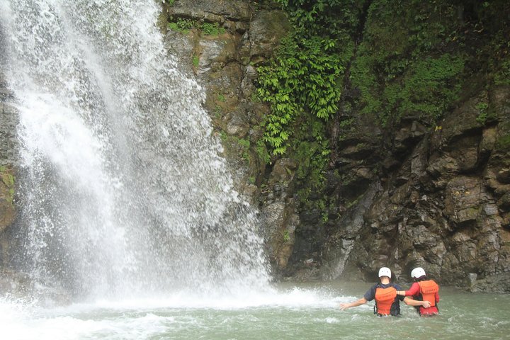 Whitewater Rafting Savegre River Class II & III + Waterfall Break - Image 2