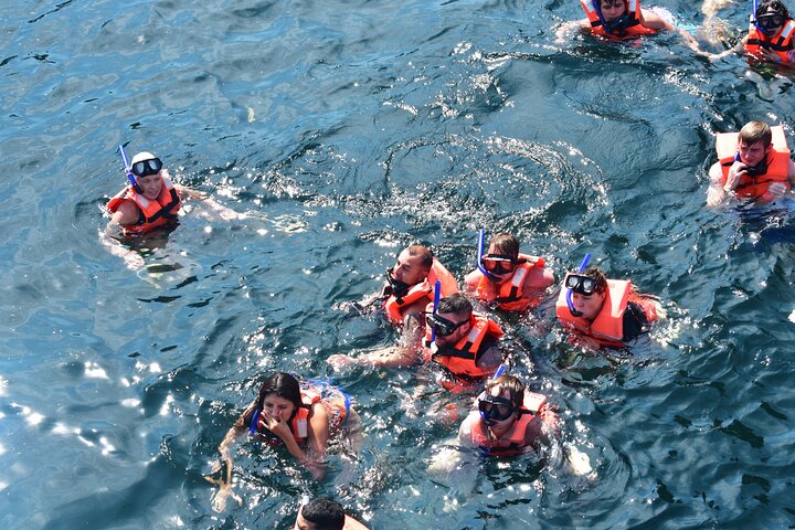 8 hour All Inclusive Tour in Catamaran Arcos Animas Quimixto - Image 5