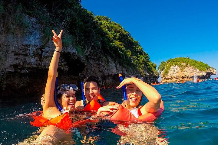 8 hour All Inclusive Tour in Catamaran Arcos Animas Quimixto - Image 1