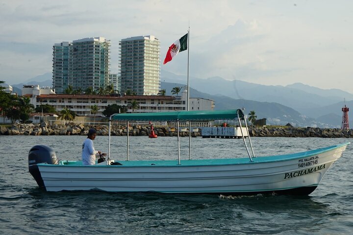 Boat rental in Puerto Vallarta mahahuitas animas - Image 2