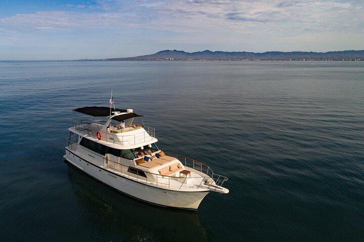 Hatteras 58-61' Luxury Yacht in Puerto Vallarta & Nuevo Nayarit - Image 3