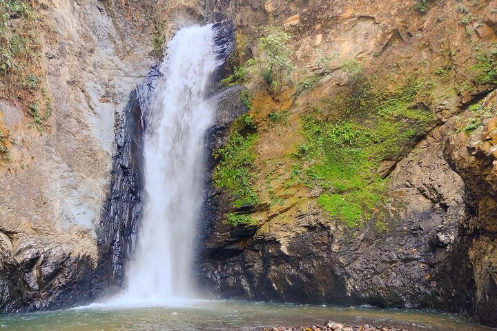 Private Hiking Tour to Waterfalls in Rio Carboneras - Image 2