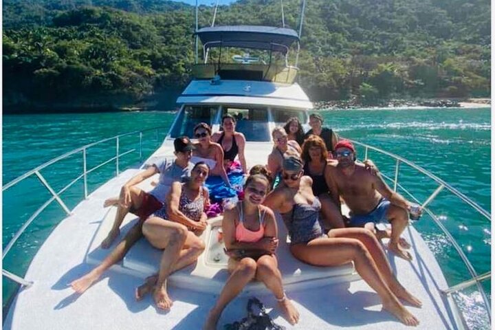 Private tour on a private yacht: beaches, snorkeling & more - Image 3