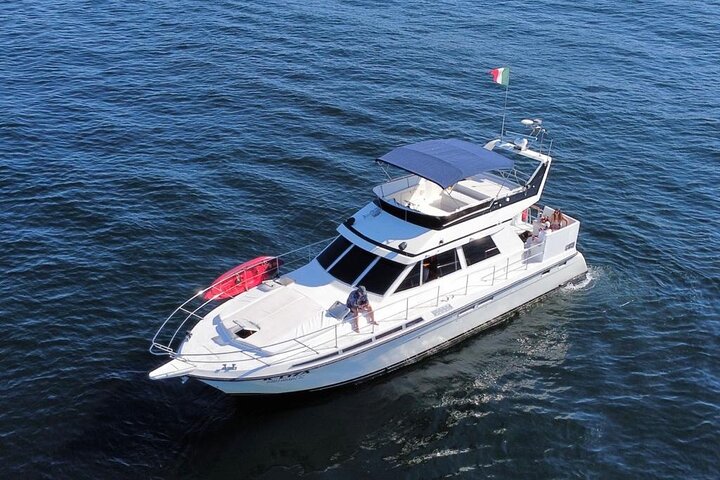 Private tour on a private yacht: beaches, snorkeling & more - Image 1