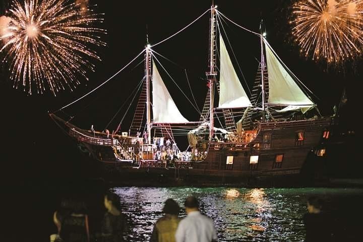 Spectacular Pirate Ship Show Dinner - Image 1