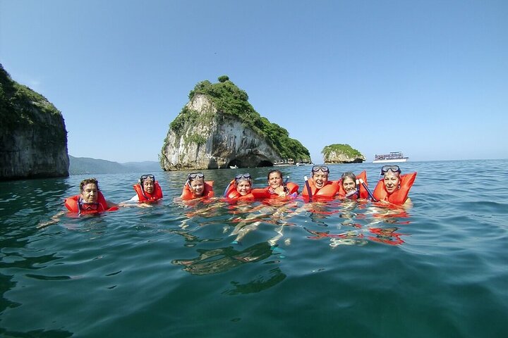 Tour Yelapas and Mahahuitas in Catamaran with Lunch and Open Bar! - Image 2