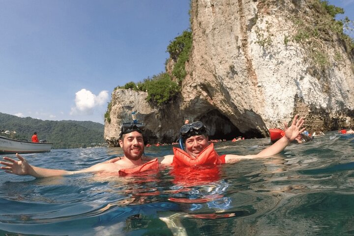 Tour Yelapas and Mahahuitas in Catamaran with Lunch and Open Bar! - Image 3