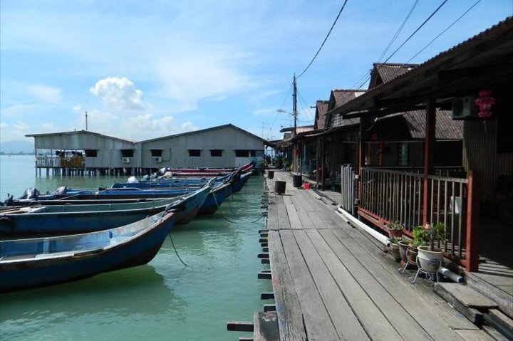 Penang Shore Excursion Day Trip with City Tour and Penang Hill - Image 1