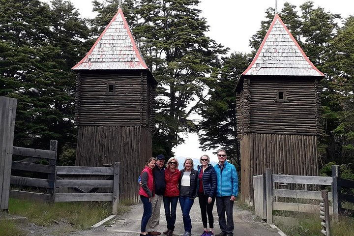 Private Cruise Shore Excursion From Punta Arenas: City Tour & Fort Bulnes - Image 3