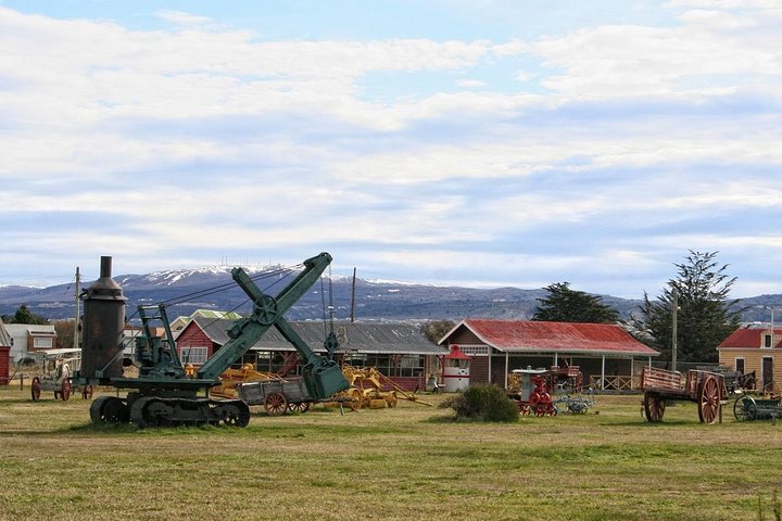 Punta Arenas Private Touring - Full Day (Minivan) - Image 4