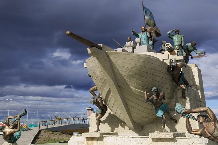 Punta Arenas Private Touring - Half Day (Minivan) - Image 5