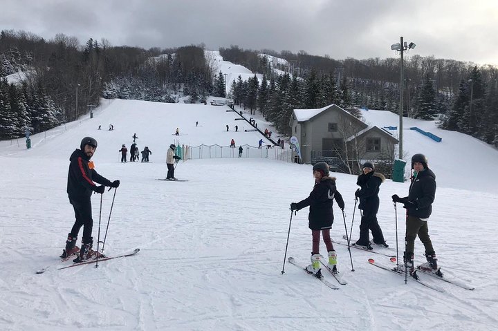 Ski or Snowboard All Inclusive - Image 1
