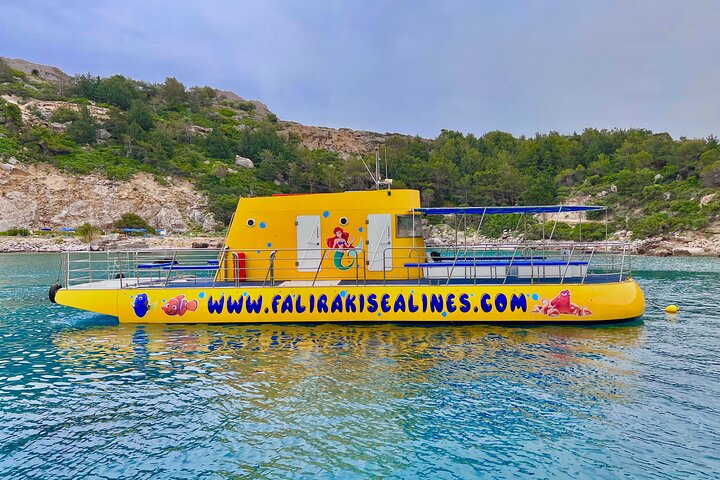  3 Hour Yellow Semi Submarine Swimming Cruise with Drinks Included! - Image 5