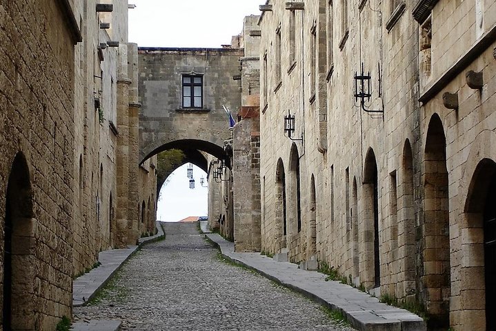 Best Of Lindos & Rhodes - Guided Private Tour - Half Day - Groups Up 19 People - Image 4