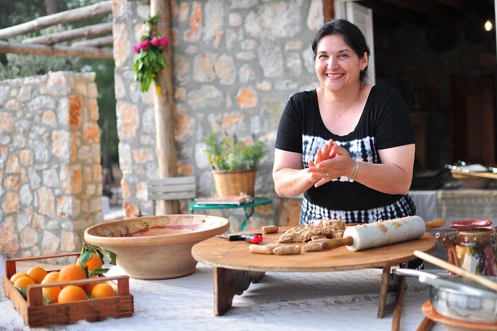 Kaminari Roots- Greek Folklore Show & Authentic Dining Experience - Image 3