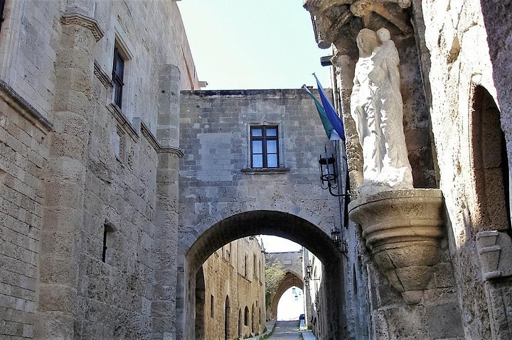 RHODES & LINDOS ATTRACTIONS - GUIDED SHORE EXCURSION - HALF DAY Up to 19 People  - Image 2