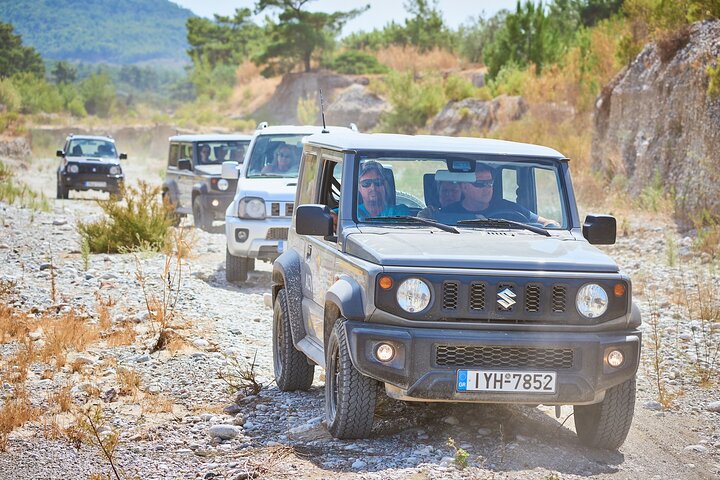 Self drive 4x4 Jeep Safari - Pick ups in the North - Image 1