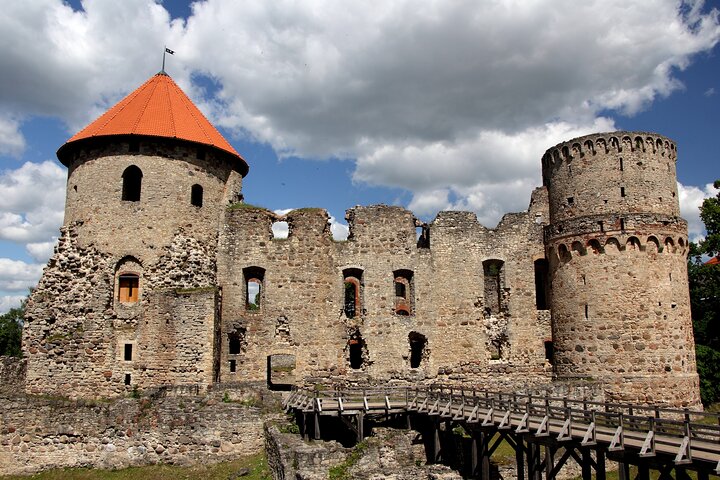 Cesis: Medieval Heritage and Natural Treasures  - Image 1