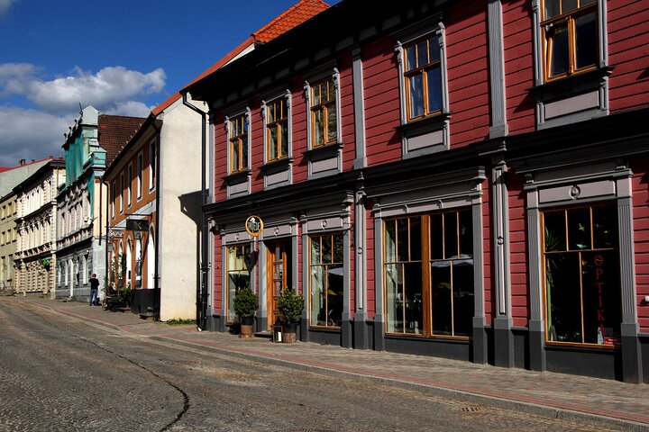 Cesis: Medieval Heritage and Natural Treasures  - Image 4