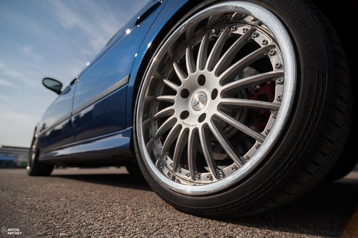Guided Riga Main Sight Tour on a BMW ///M5 - Image 5